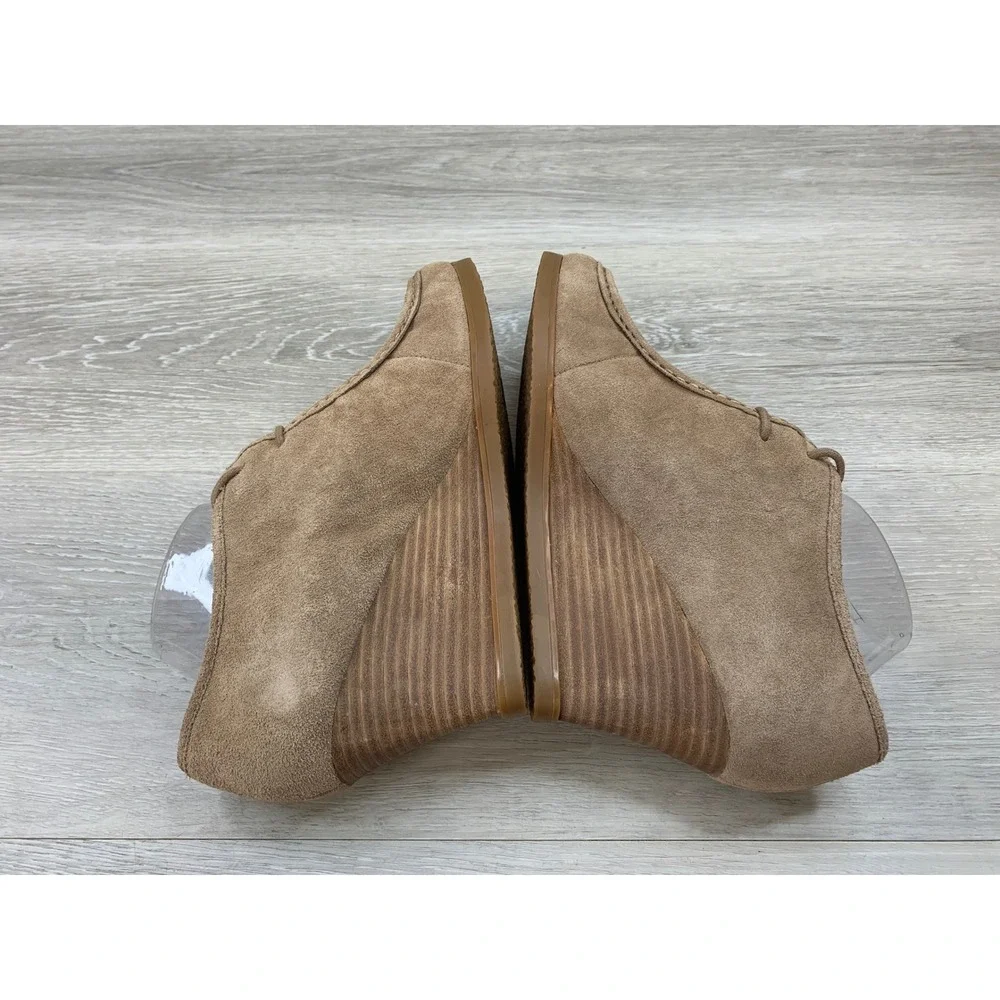 Lauren Ralph Lauren Women's Wedge‎ Booties Tan Suede Moc Toe Lace Up Boots 7